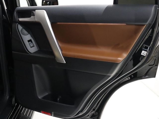 TOYOTA LANDCRUISER PRADO 2022 Image 31