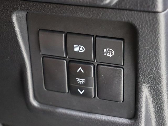 TOYOTA LANDCRUISER PRADO 2022 Image 31