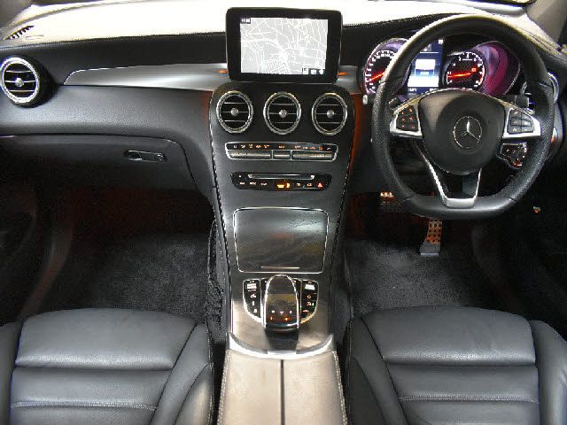MERCEDES BENZ MERCEDES AMG GLCCLAS 2018 Image 31