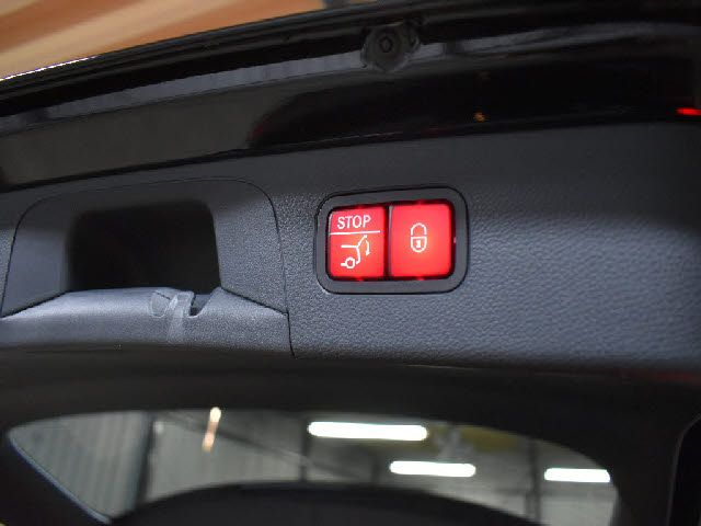 MERCEDES BENZ MERCEDES AMG GLCCLAS 2018 Image 31