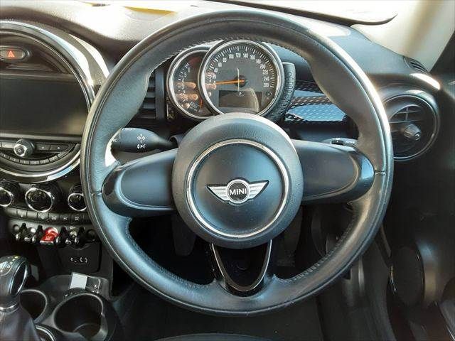 BMW MINI COOPER S 2015 Image 31