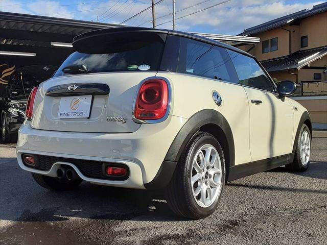 BMW MINI COOPER S 2015 Image 31