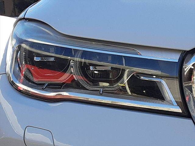 BMW 7SERIES 2016 Image 31