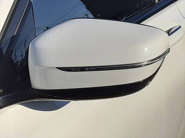 BMW 7SERIES 2016 Image 31