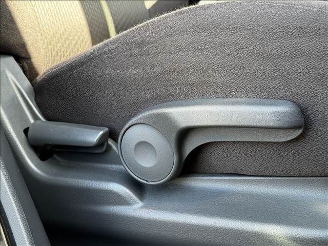 MITSUBISHI DELICA D:2 2WD 2011 Image 31