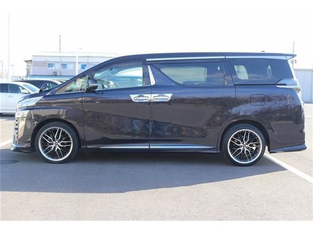 TOYOTA VELLFIRE 2018 Image 31