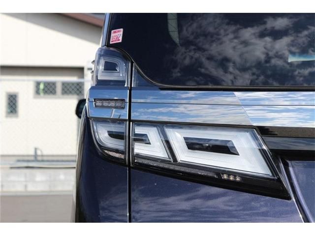 TOYOTA VELLFIRE 2018 Image 31