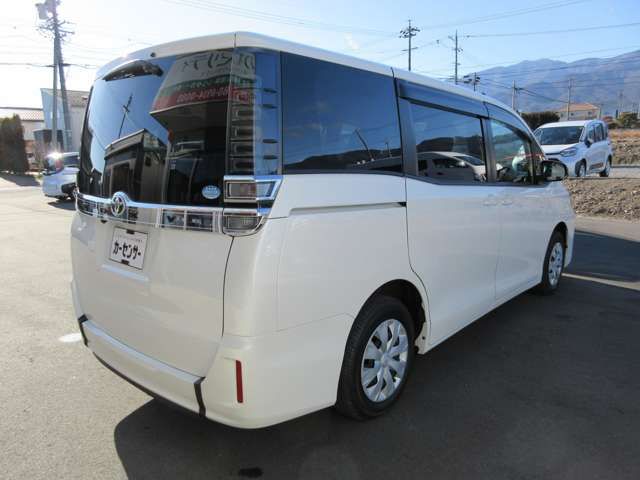 TOYOTA VOXY 4WD 2019 Image 31