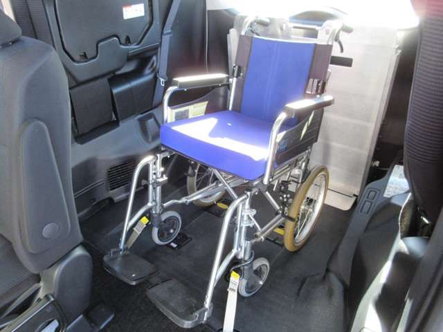 TOYOTA VOXY 4WD 2019 Image 31