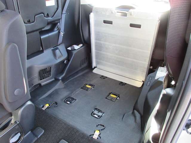 TOYOTA VOXY 4WD 2019 Image 31