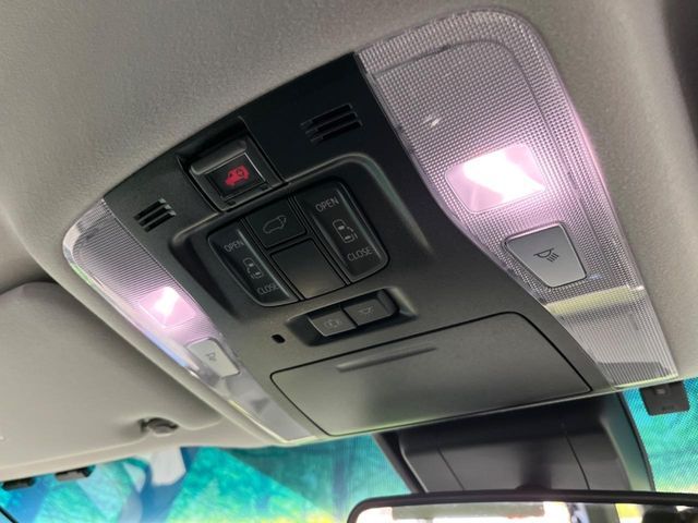 TOYOTA VELLFIRE 2018 Image 31