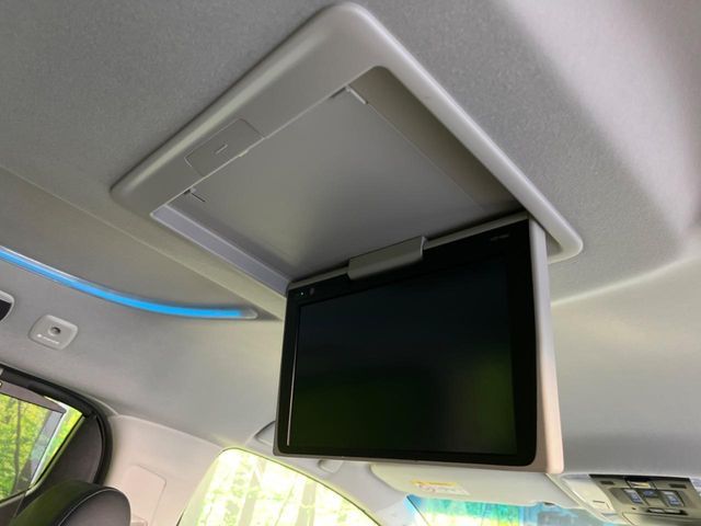 TOYOTA VELLFIRE 2018 Image 31