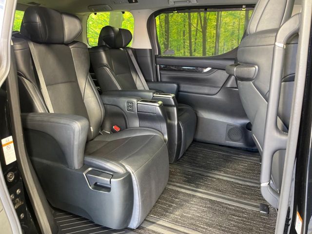 TOYOTA VELLFIRE 2018 Image 31