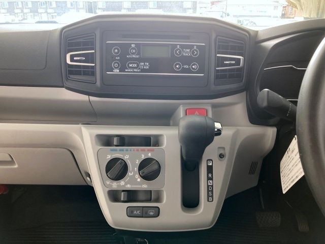 DAIHATSU MIRA E:S 2020 Image 31