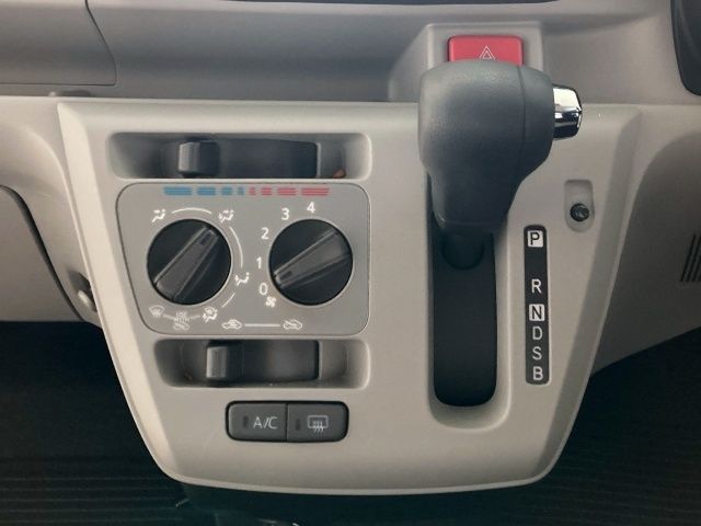 DAIHATSU MIRA E:S 2020 Image 31