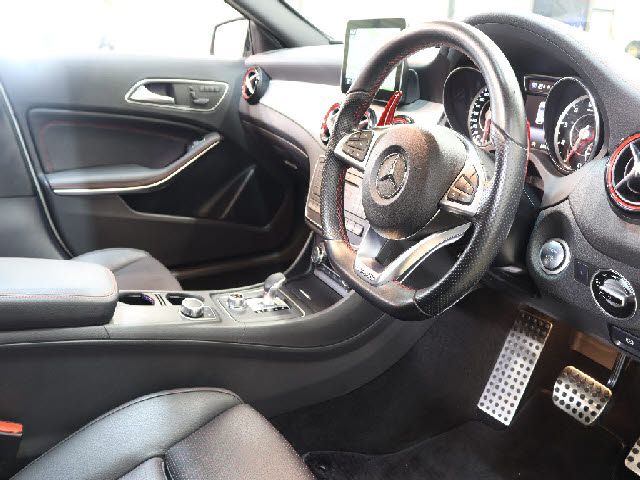 AMG GLA CLASS 2016 Image 31