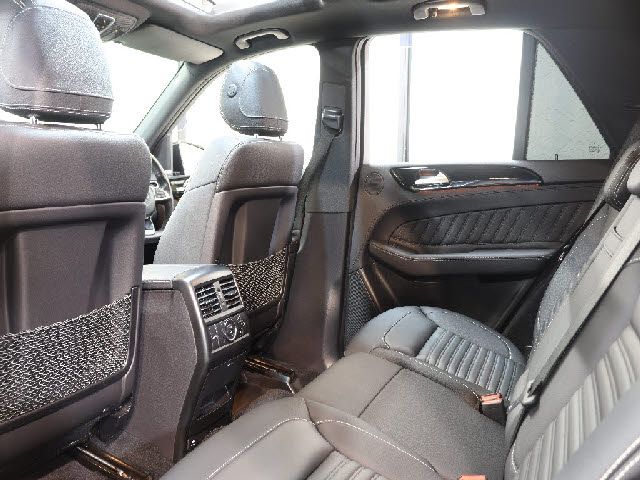 MERCEDES BENZ MERCEDES AMG GLE CLA 2017 Image 31