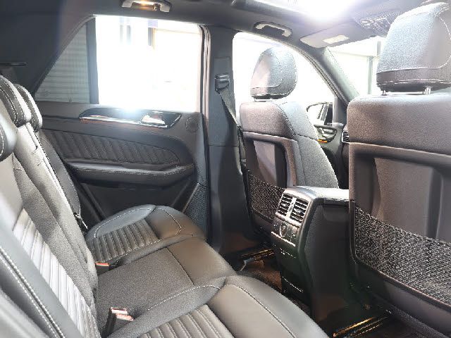 MERCEDES BENZ MERCEDES AMG GLE CLA 2017 Image 31