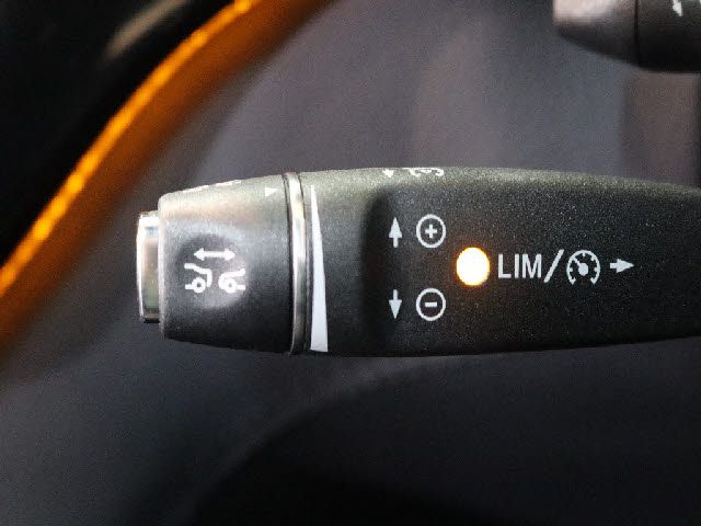 MERCEDES BENZ MERCEDES AMG GLE CLA 2017 Image 31