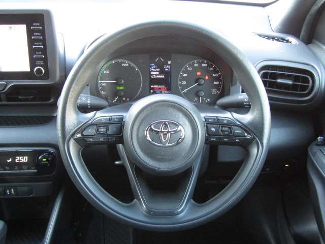 TOYOTA YARIS HYBRID 2021 Image 31