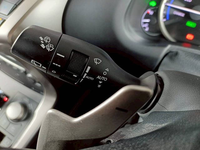 TOYOTA LEXUS NX300H 2014 Image 31