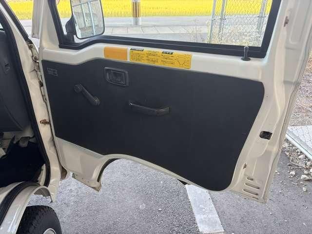 DAIHATSU HIJET TRUCK 4WD 2005 Image 31