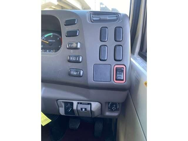 MITSUBISHI ROSA 2006 Image 31