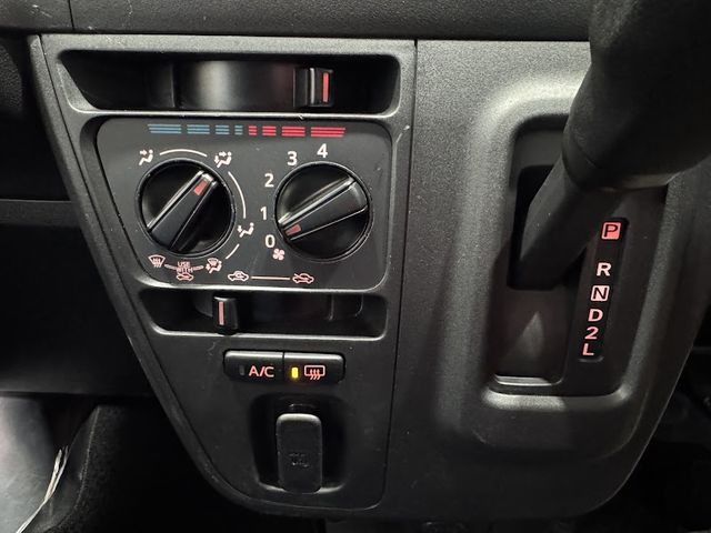 DAIHATSU HIJET CARGO 2021 Image 31