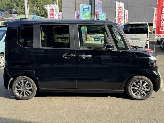 HONDA N BOX CUSTOM 2023 Image 31