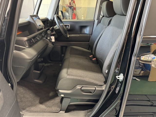 HONDA N BOX CUSTOM 2023 Image 31