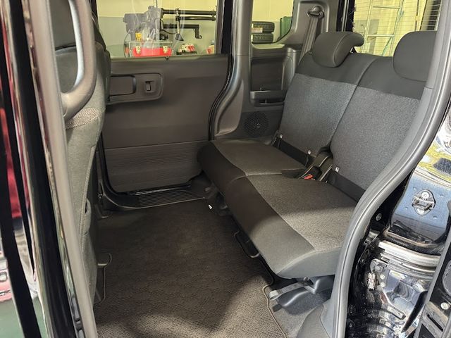 HONDA N BOX CUSTOM 2023 Image 31