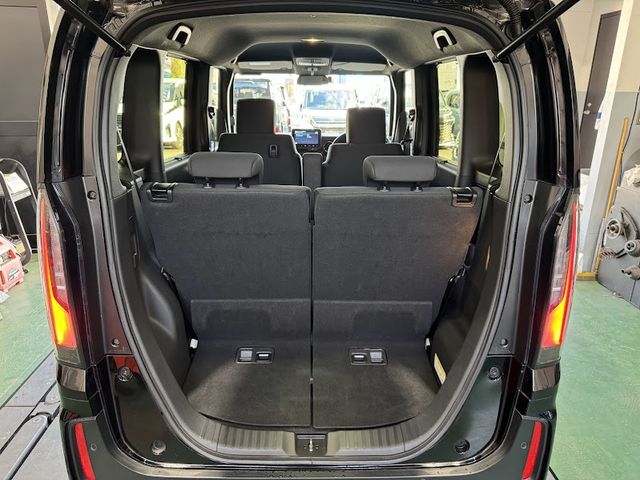 HONDA N BOX CUSTOM 2023 Image 31