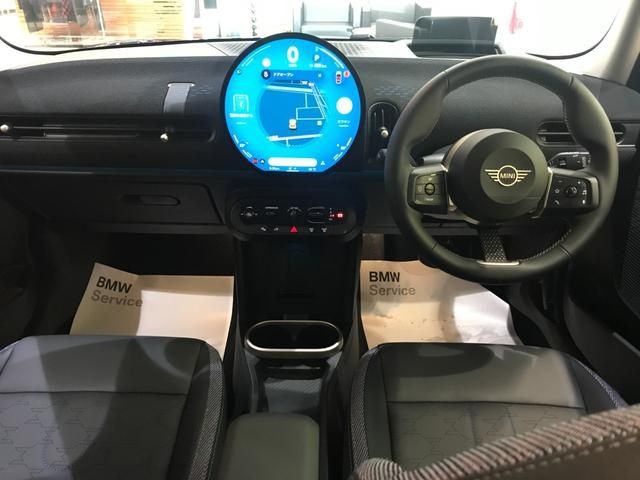 BMW MINI COOPER 5DOOR 2025 Image 31