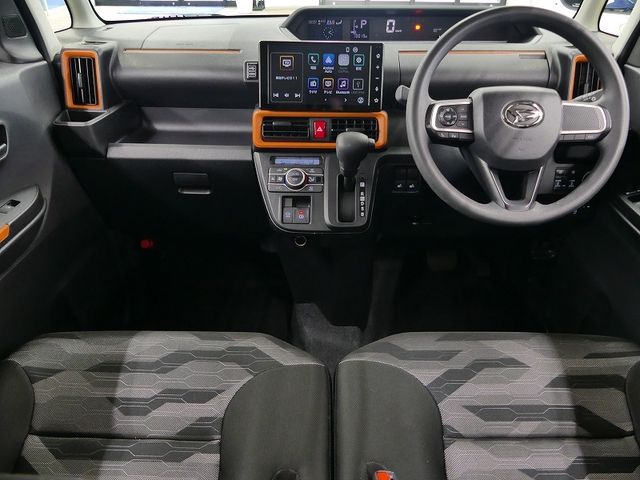 DAIHATSU TANTO FAN CROSS 2024 Image 31