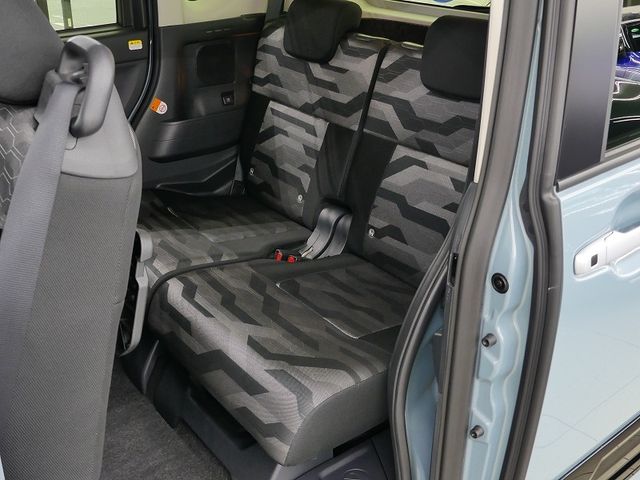 DAIHATSU TANTO FAN CROSS 2024 Image 31