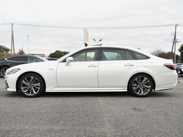 TOYOTA CROWN SEDAN HYBRID 2020 Image 31