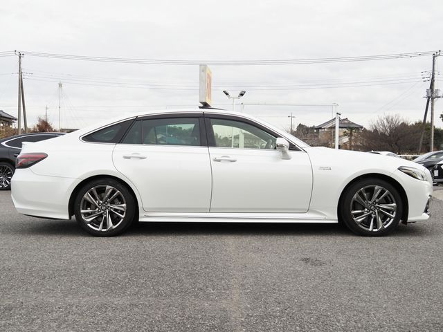 TOYOTA CROWN SEDAN HYBRID 2020 Image 31