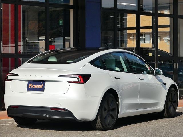 TESLA MODEL 3 2024 Image 31