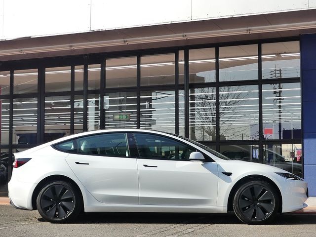 TESLA MODEL 3 2024 Image 31