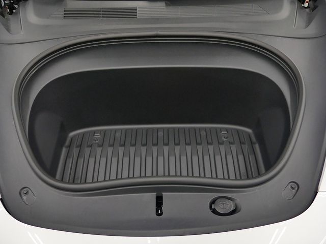 TESLA MODEL 3 2024 Image 31