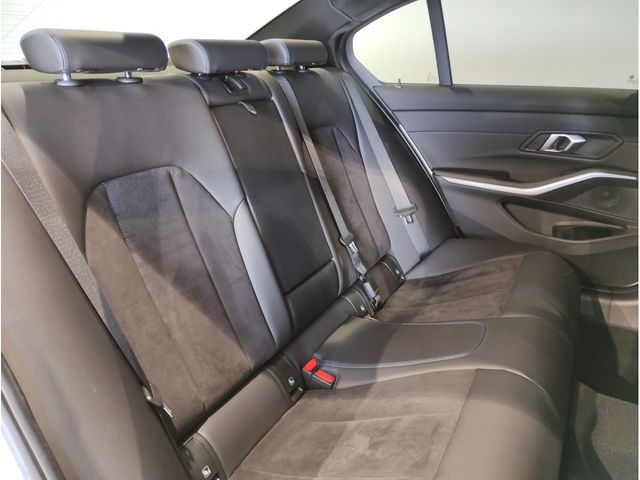 BMW 3SERIES SEDAN 2024 Image 31