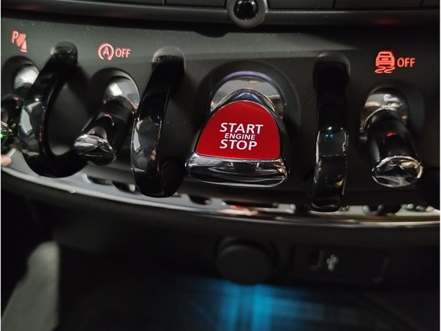 BMW MINI COOPER D CLUBMA 2020 Image 31