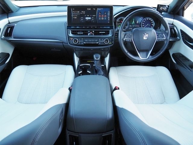 TOYOTA CROWN SEDAN HYBRID 2020 Image 31