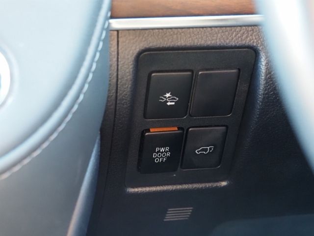 TOYOTA LANDCRUISER WAGON 2021 Image 31