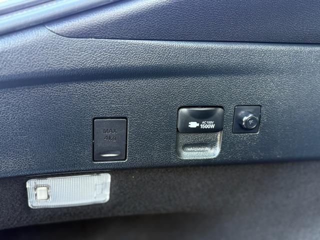 TOYOTA PRIUS 2016 Image 31