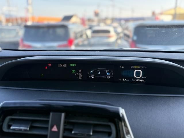 TOYOTA PRIUS 2016 Image 31