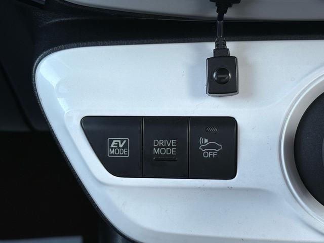 TOYOTA PRIUS 2016 Image 31