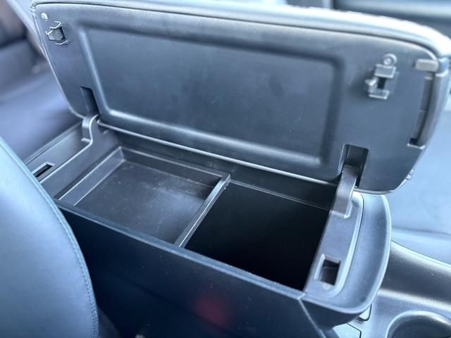 TOYOTA PRIUS 2016 Image 31