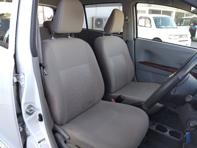 TOYOTA PIXIS EPOCH 2012 Image 31