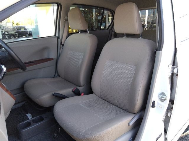 TOYOTA PIXIS EPOCH 2012 Image 31